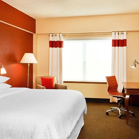 Four Points By Sheraton Louisville Airport Exterior photo